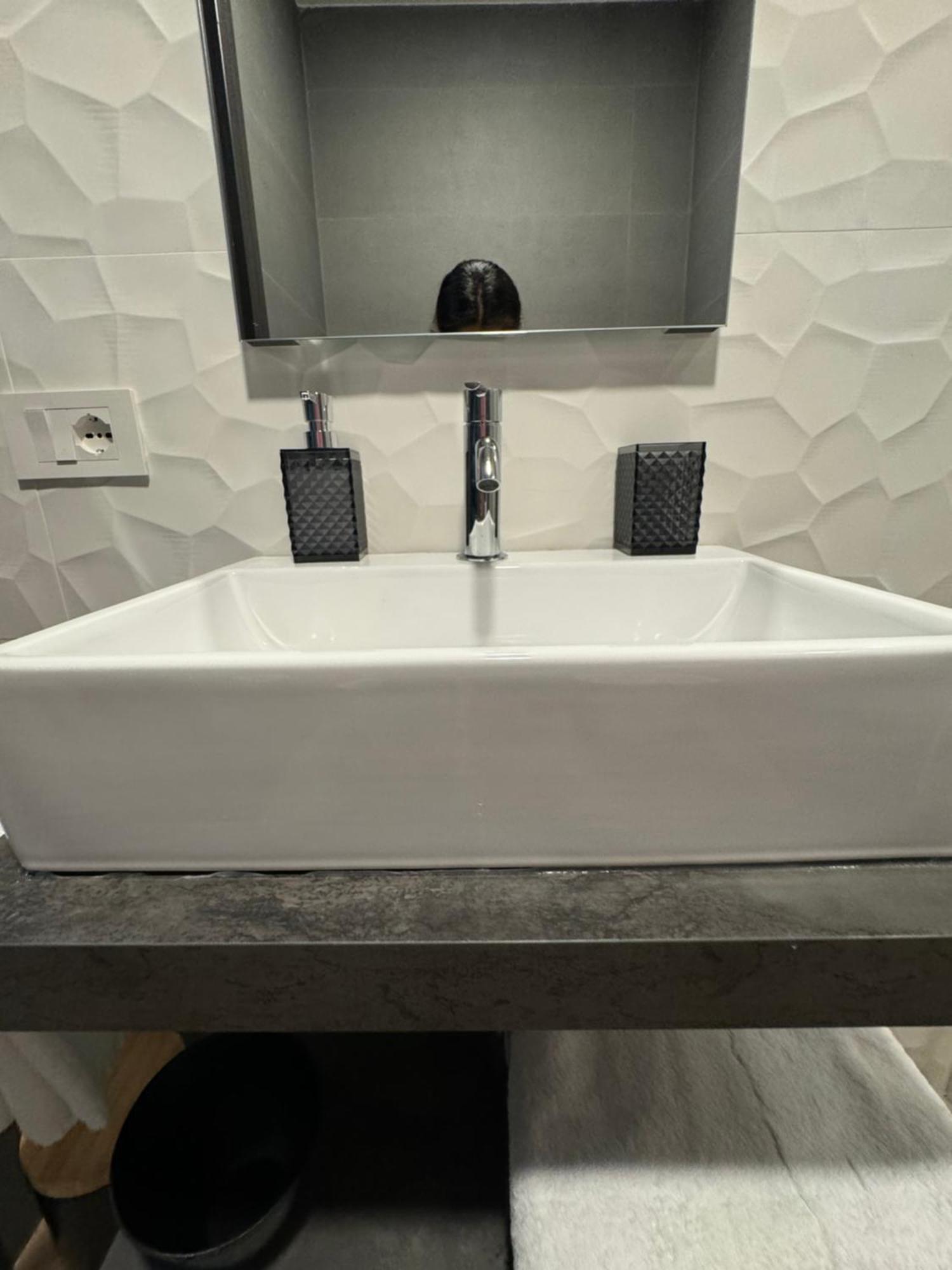 Sky Luxury Rooms Nettuno Zewnętrze zdjęcie