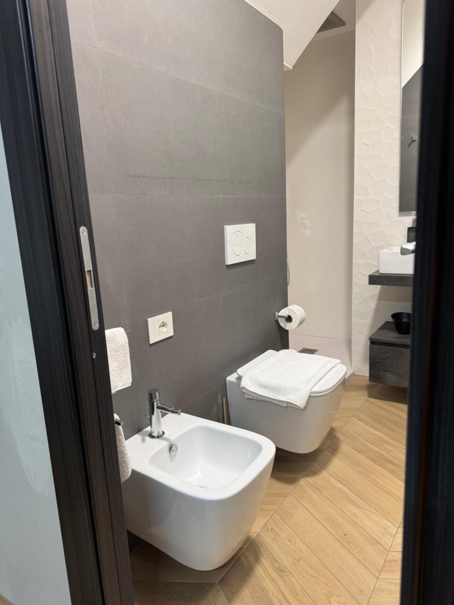 Sky Luxury Rooms Nettuno Zewnętrze zdjęcie