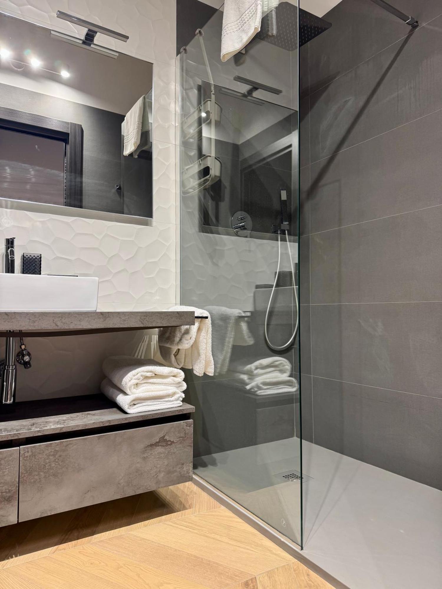 Sky Luxury Rooms Nettuno Zewnętrze zdjęcie