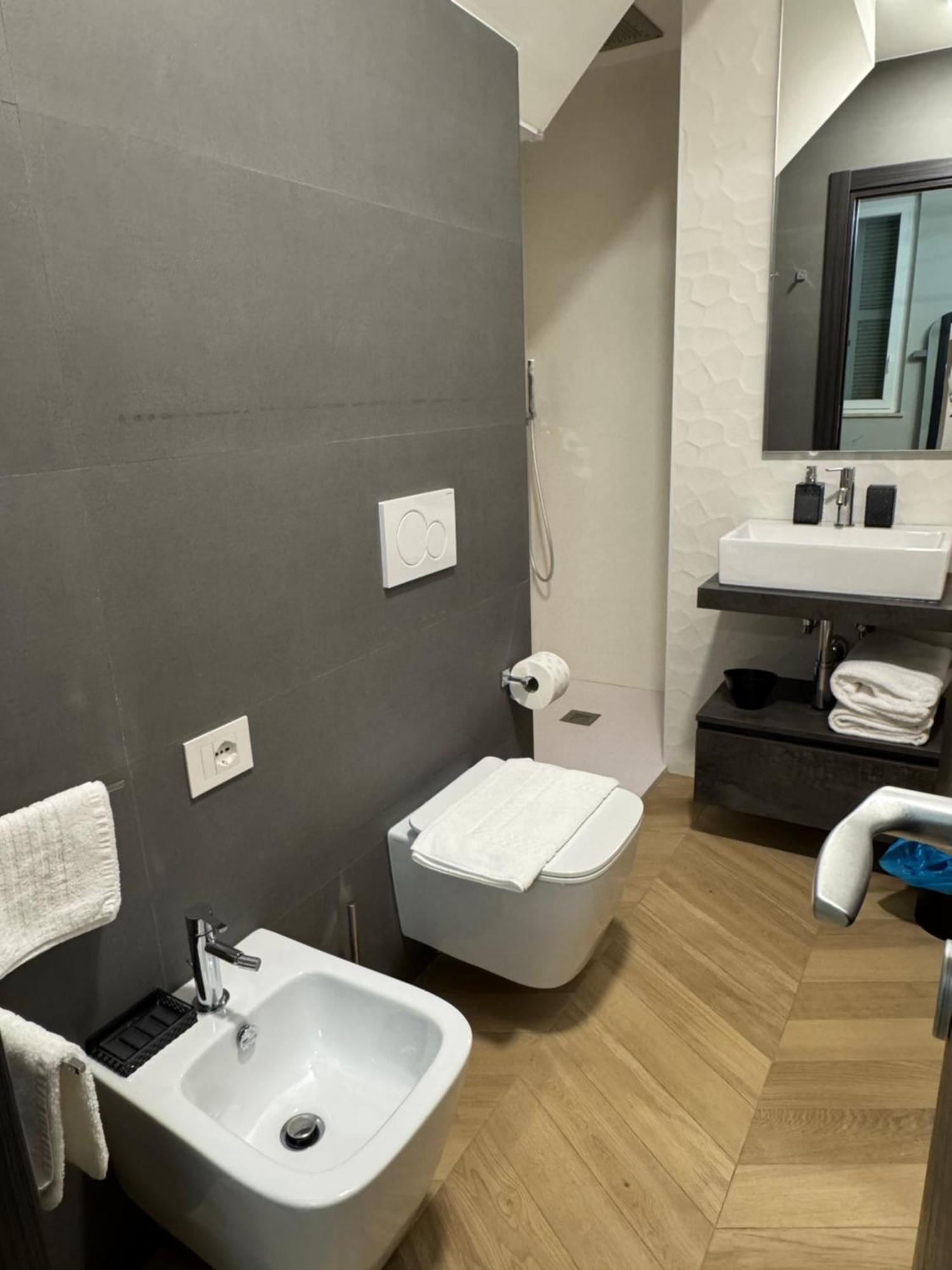 Sky Luxury Rooms Nettuno Zewnętrze zdjęcie